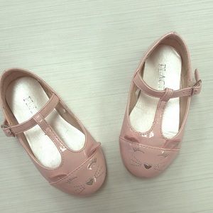 Children’s Place size 6 baby shoes